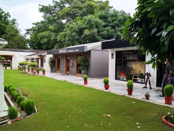 Santushti Shopping Complex Chanakyapuri