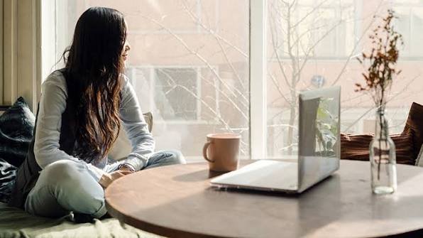 Realistic No-Screen Morning Routine for Busy Working Professionals